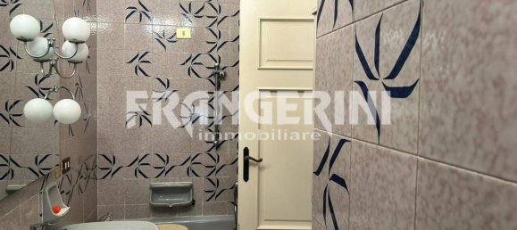 8 rooms Apartment in Livorno, Italy No. 225097 26