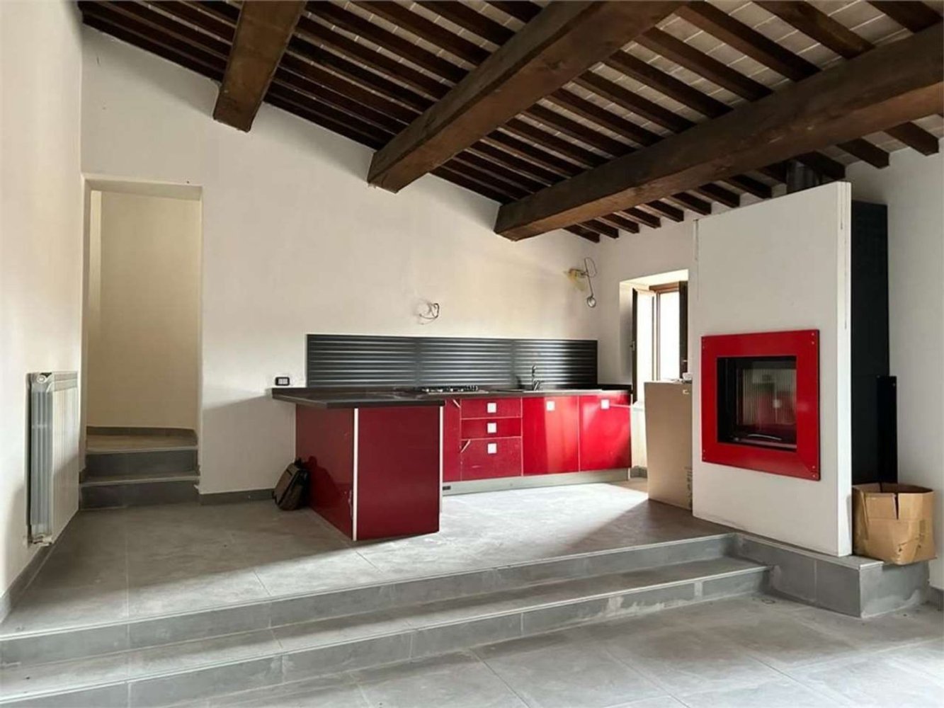 Квартира с 6 комнатами в Ночера Умбра, Италия № 233354