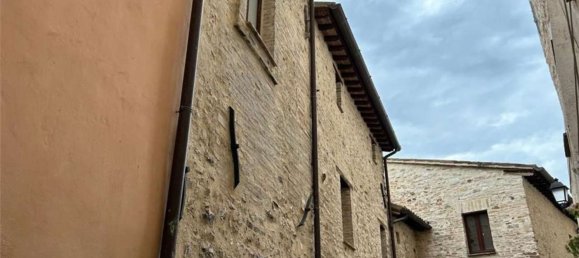 Квартира с 6 комнатами в Ночера Умбра, Италия № 233354 12