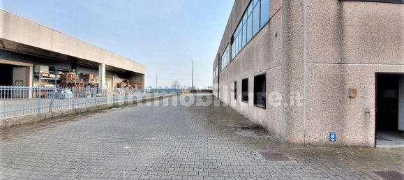 Склад 500м² в Малео, Италия № 311095 17