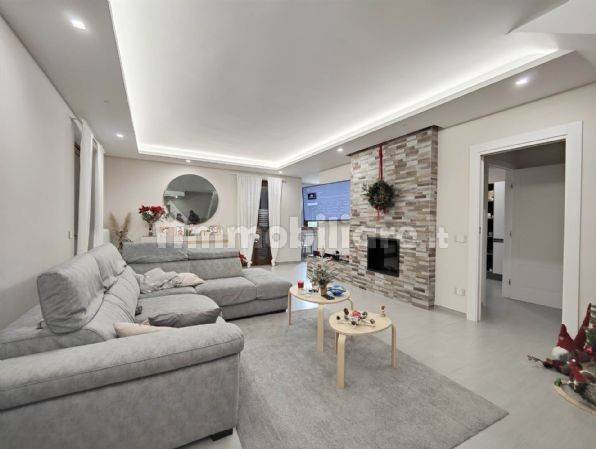 3 bedrooms Apartment in Ospedaletto d'Alpinolo, Italy No. 210133