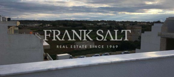 2 bedrooms Penthouse in Marsaskala, Malta No. 9737 6