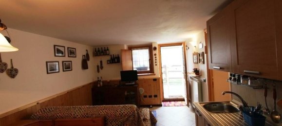 3 rooms Apartment in Antey Saint Andre, Italy No. 142387 4