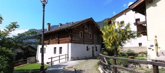 3 rooms Apartment in Antey Saint Andre, Italy No. 142387 2