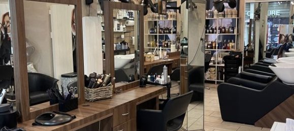 Propriété commerciale à Aubervilliers, France 60m² No. 177196 5