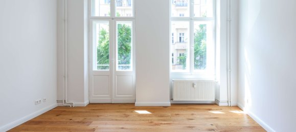 220m² Building in Friedrichshain, Germany No. 24312 5