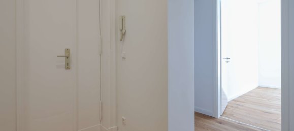 220m² Building in Friedrichshain, Germany No. 24312 21