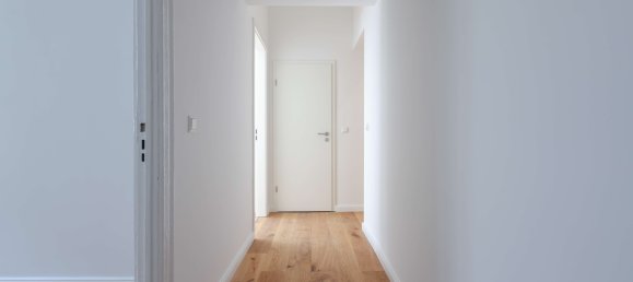 220m² Building in Friedrichshain, Germany No. 24312 19