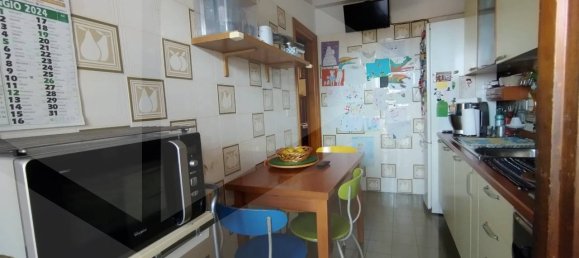 Квартира с 3 комнатами в Рим, Италия № 34014 7