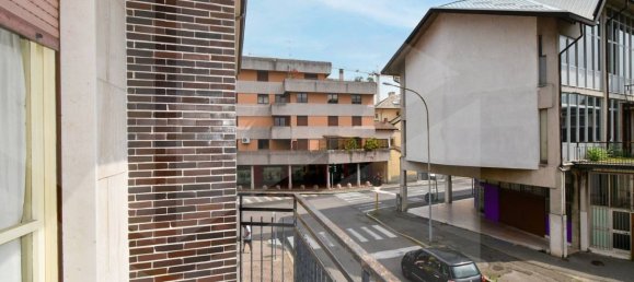 3 rooms Apartment in Parabiago, Italy No. 34304 29