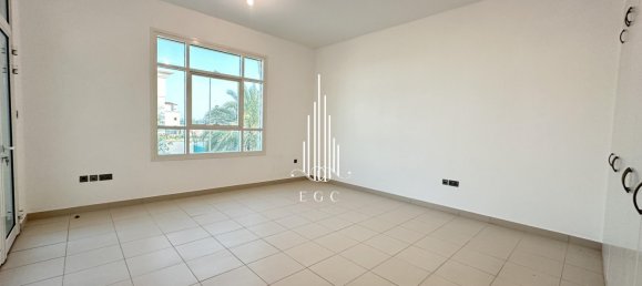 Villa T6 em Khalifa City, UAE N.º 26159 26