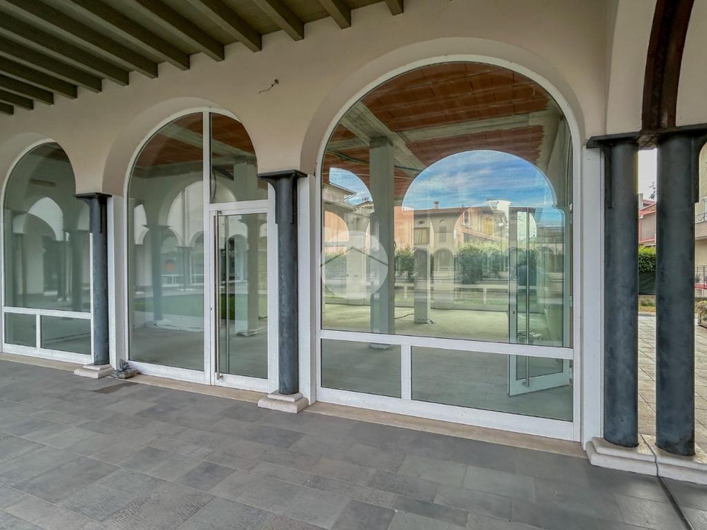 1-Zimmer Gewerbliche Immobilie in Azzano Mella, Italy, Nr. 136766