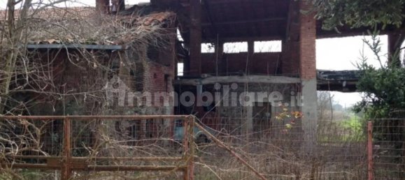 6 bedrooms Villa in Suno, Italy No. 207893 4