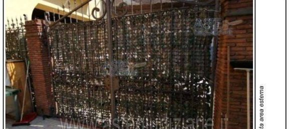 5-Zimmer Wohnung in Marigliano, Italy, Nr. 342283 3