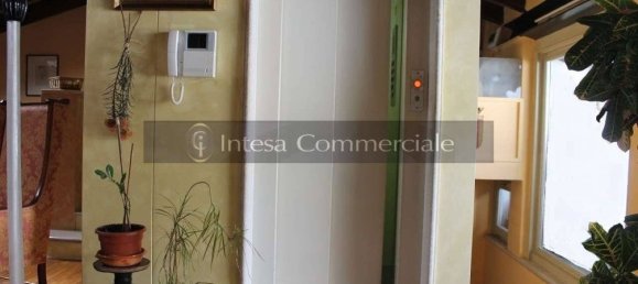 6 bedrooms House in Brescia, Italy No. 87724 7