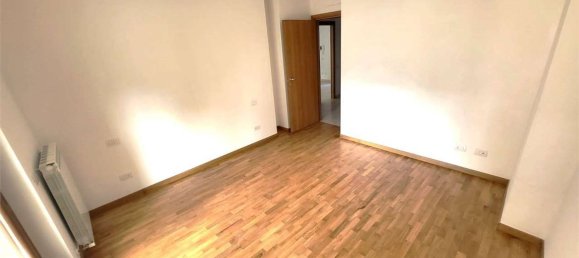 4 rooms Apartment in Sant'Elpidio a Mare, Italy No. 153812 3