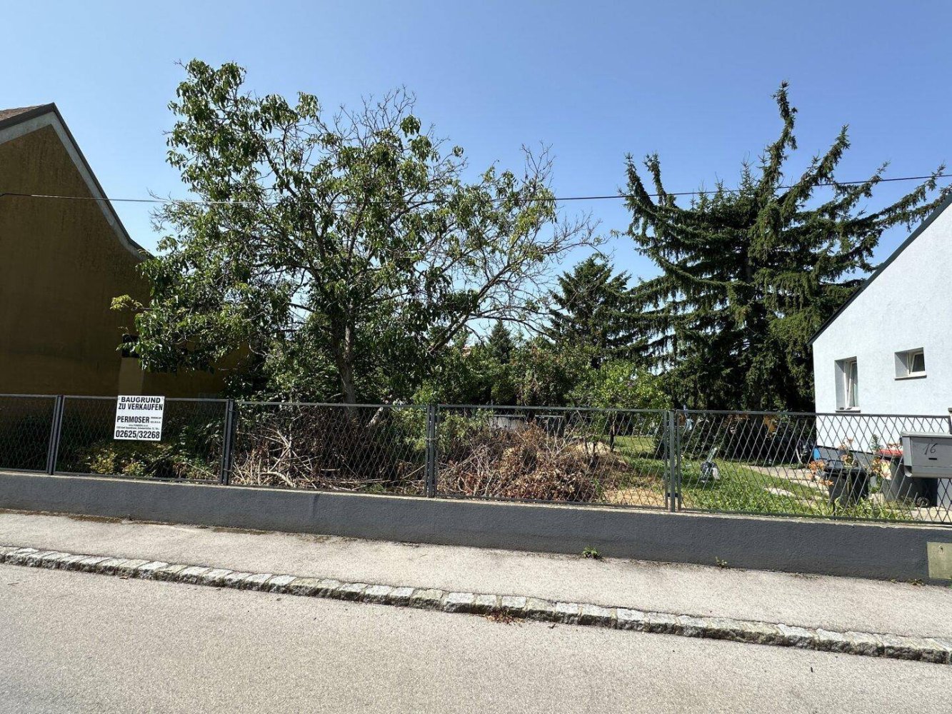 Terrain à Neudorfl, Austria No. 165544