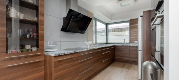 Дом с 8 комнатами в Передняя Померания-Грайфсвальд, Германия № 136261 11