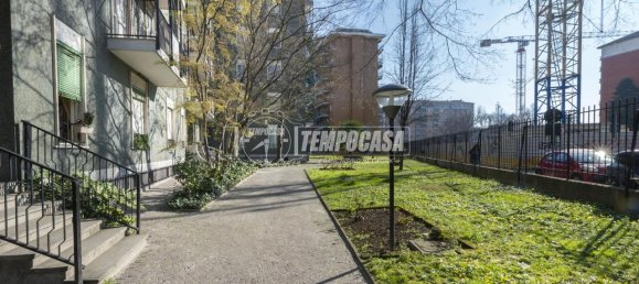 4 rooms Apartment in Milan, Italy No. 242364 2