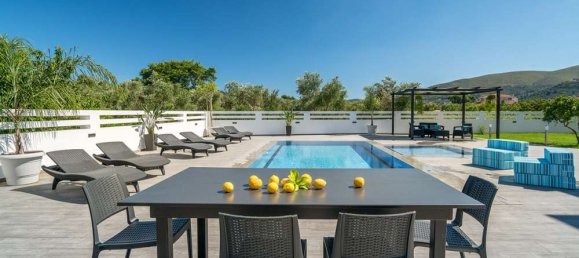 5 غرف نوم طابقين في Zakynthos, Greece رقم 658 24