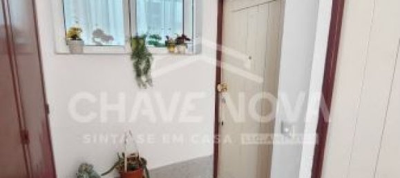 Apartamento de 2 dormitorios en Porto, Portugal No. 55227 17