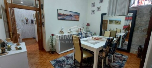 Apartamento de 2 dormitorios en Porto, Portugal No. 55227 2