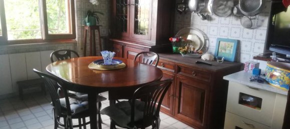 6-salle Appartement à Massa, Italy No. 43484 3