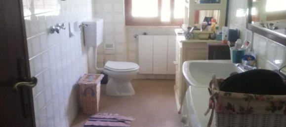 6-salle Appartement à Massa, Italy No. 43484 20