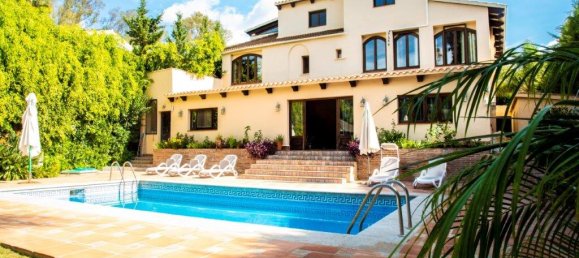 7 bedrooms Villa in Marbella, Spain No. 23392 3