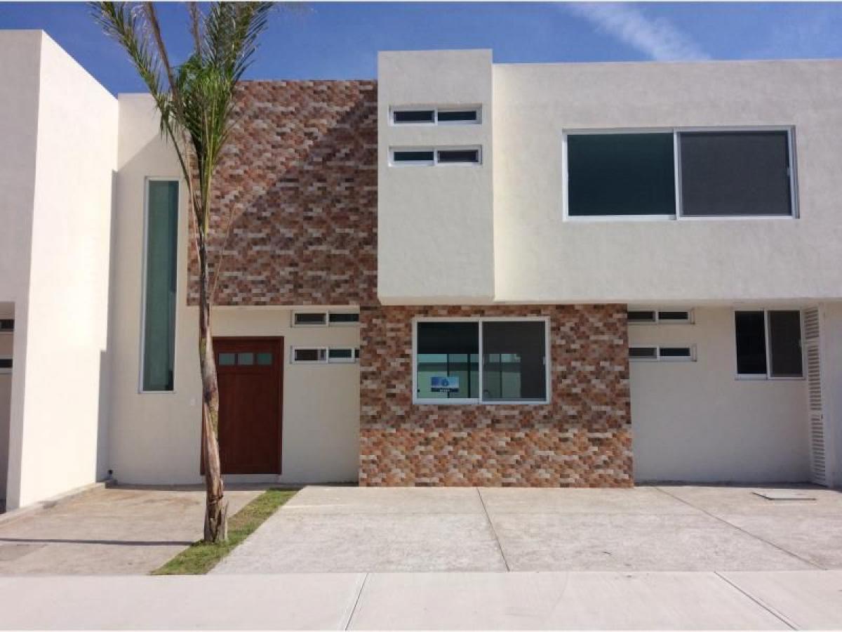 3 bedrooms House in Queretaro, Mexico No. 155413