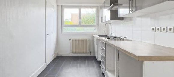 2 Schlafzimmer Wohnung in Montreuil, France, Nr. 360060 3