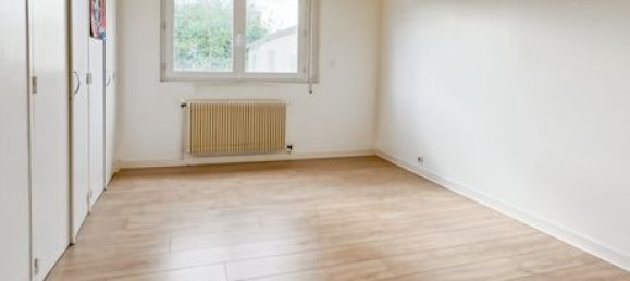 2 Schlafzimmer Wohnung in Montreuil, France, Nr. 360060 7