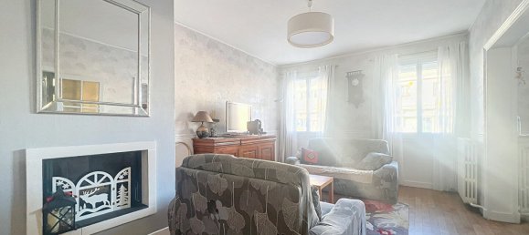 Casa de 7 dormitorios en Saint-Cyr-l'Ecole, France No. 162982 10