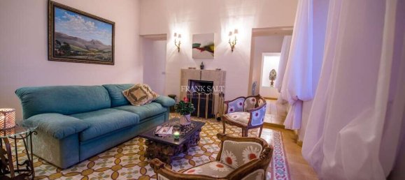 Квартира с 2 спальнями в Сенглеа, Мальта № 8866 11