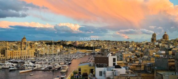 Квартира с 2 спальнями в Сенглеа, Мальта № 8866 4