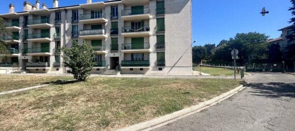 Studio in Aix-en-Provence, France No. 343017 2