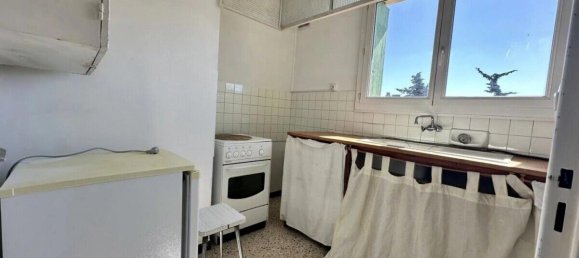 Studio in Aix-en-Provence, France No. 343017 9