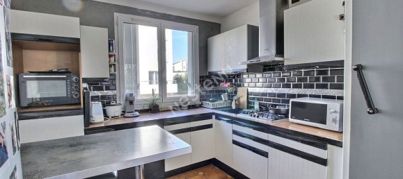 Apartamento de 2 dormitorios en Montreuil, France No. 140018 4