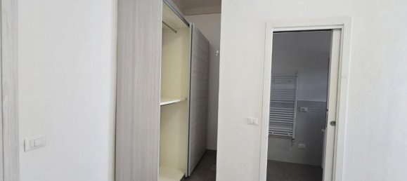 1 bedroom Apartment in Cascina, Italy No. 371984 7