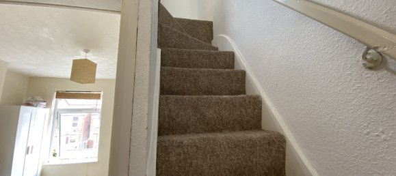 3 bedrooms House in Nottingham, United Kingdom No. 1416 8