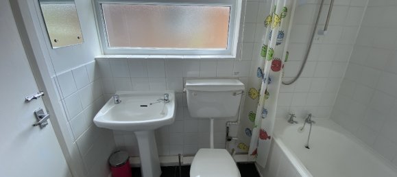 3 bedrooms House in Nottingham, United Kingdom No. 1416 15