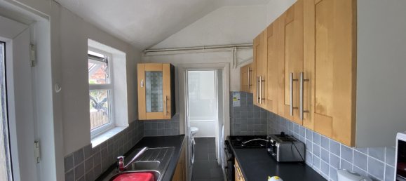 3 bedrooms House in Nottingham, United Kingdom No. 1416 11