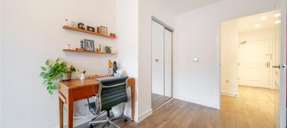 1 bedroom Apartment in London, United Kingdom No. 7638 18