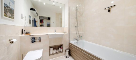 1 bedroom Apartment in London, United Kingdom No. 7638 25