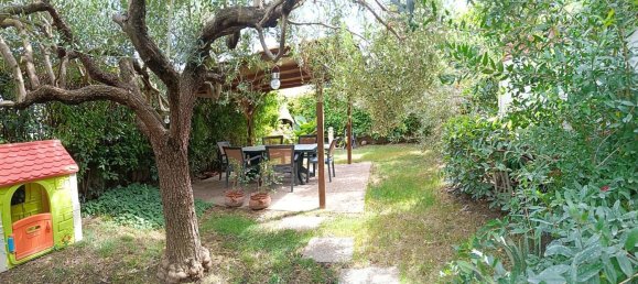 3 rooms Apartment in Bientina, Italy No. 259853 20