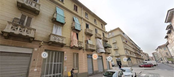2 rooms Apartment in Turin, Italy No. 10304 4