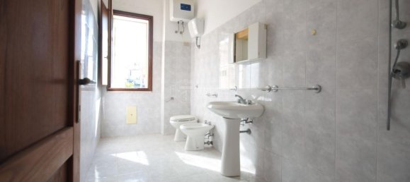 4-salle Appartement à Ittiri, Italy No. 141279 9