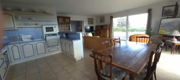 3 bedrooms House in Roscanvel, France No. 348765 2