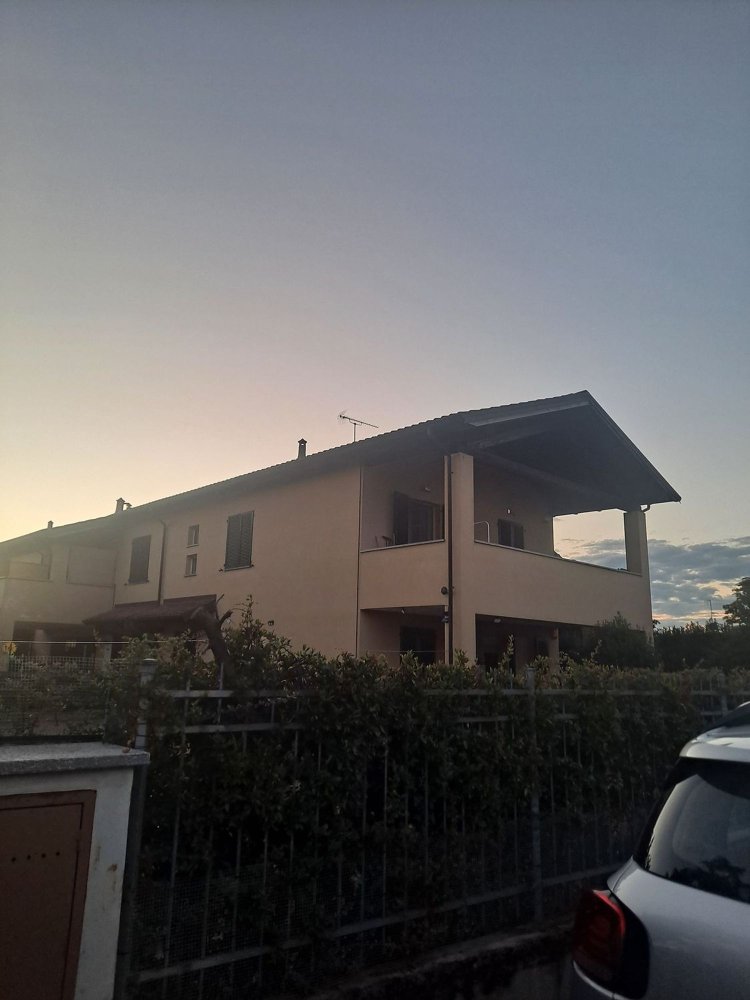 3 rooms Apartment in Viguzzolo, Italy No. 281382