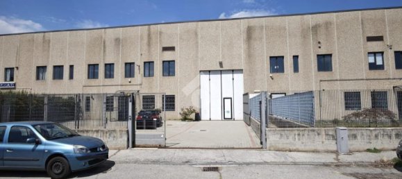 3 rooms Warehouse in Nichelino, Italy No. 303471 2